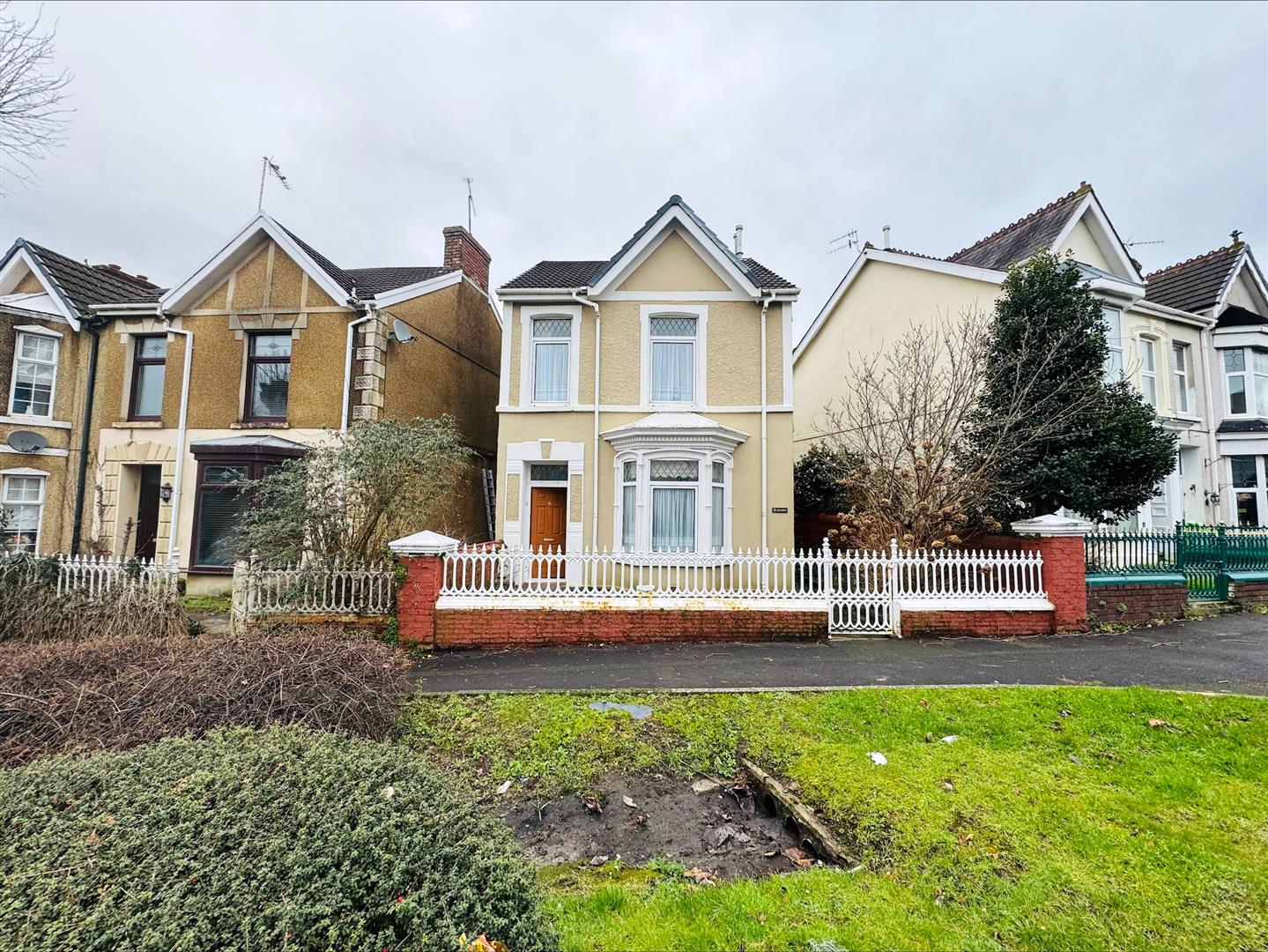 College Square, Llanelli, SA15 1DT